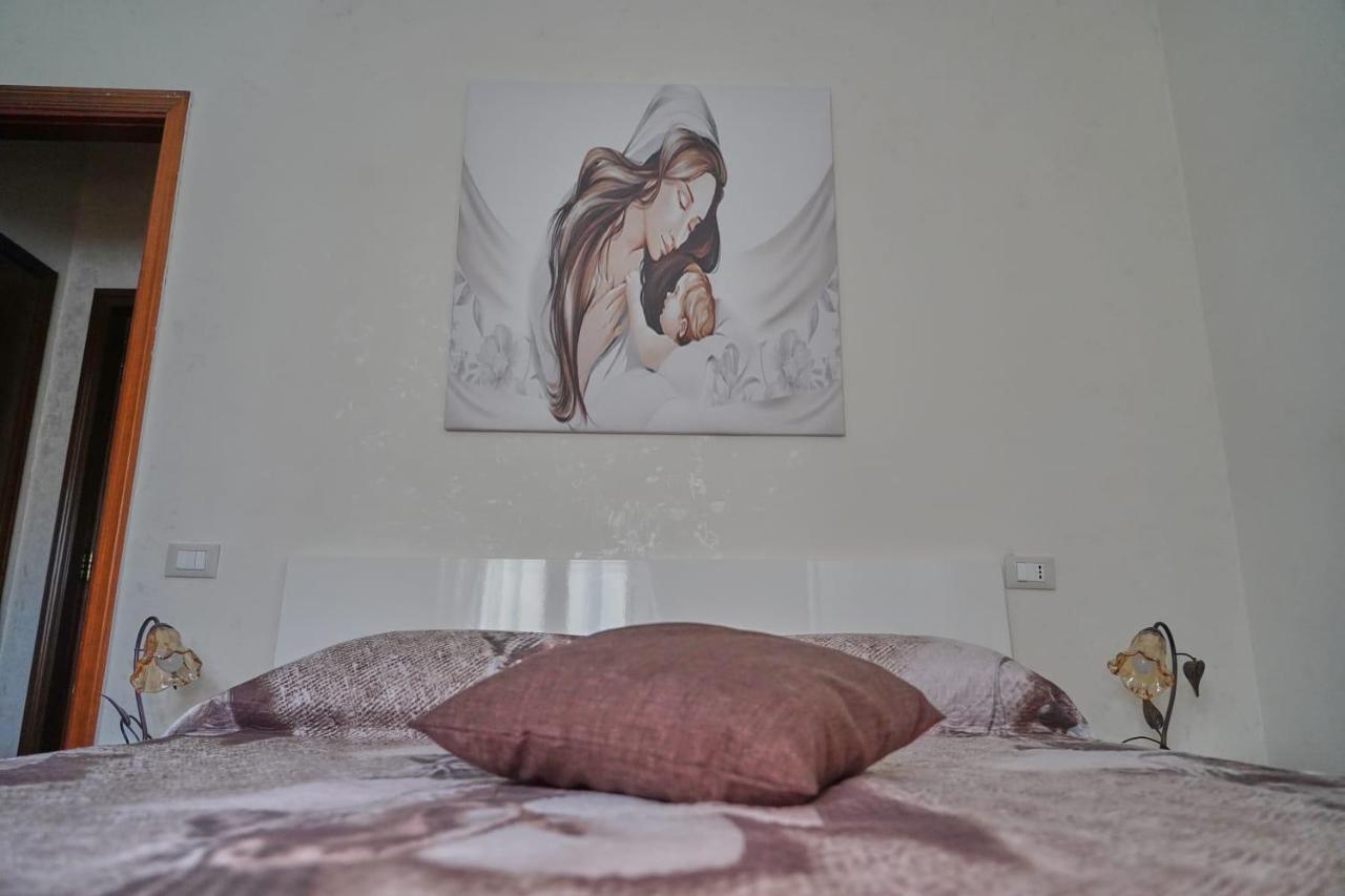 Le Stanze Di Ricci - Affittacamere Low Cost Lesina Extérieur photo