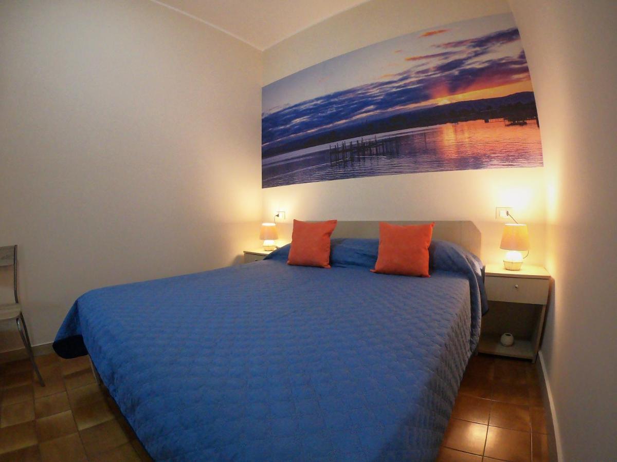 Le Stanze Di Ricci - Affittacamere Low Cost Lesina Extérieur photo